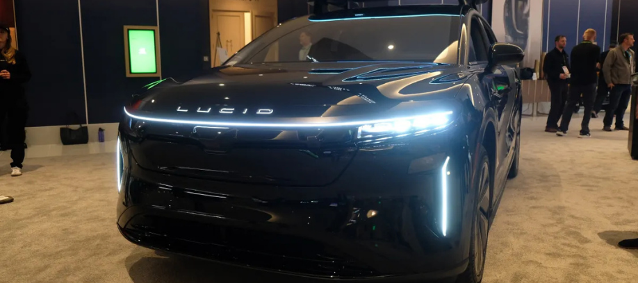 Cyprus Business Group Uber Unveils Its Next-Generation Robotaxi in Partnership with Lucid and Nuro