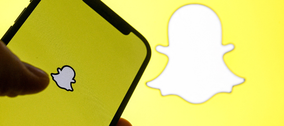 Snapchat Ends Rewards for Fully AI-Generated Spotlight Content